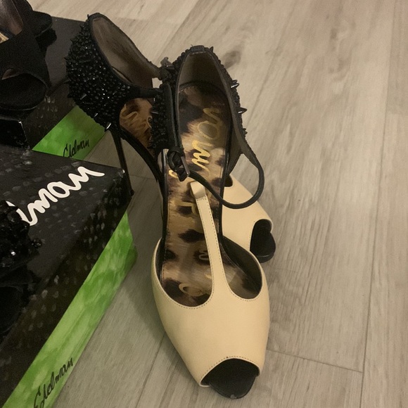 🌹🌹Sam edelman heels priced for 1 pair !!!🌹🌹 - Picture 2 of 10